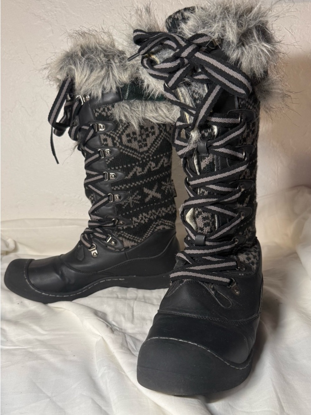 Muk Luks Gwen Knit Faux Fur-Trim Winter Lace-Up Boots women 10